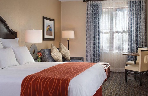 South Lake Tahoe Resort | Marriott Timber Lodge, Fully equipped villas, gondola from resort to ski!