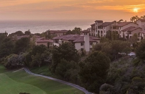 Newport Coast Resort | Marriott’s Frenchman’s Cove is perfectly situated on a secluded beach