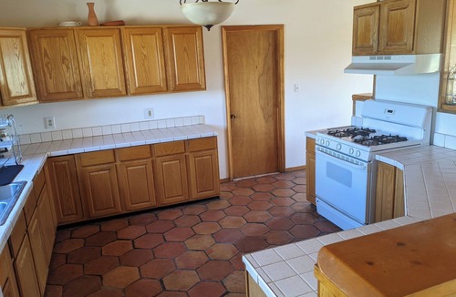 Taos House | Marvelous 2-bedroom house in charming Taos for your getaway, close to the plaza!