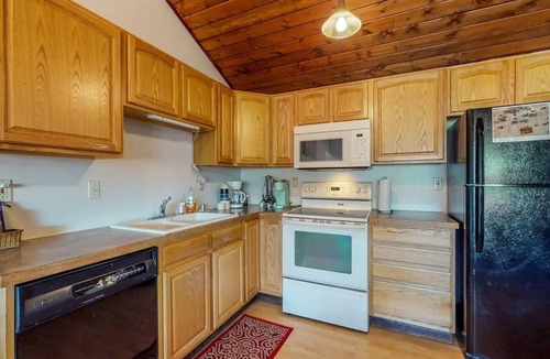 Estes Park Cabin | Mary's Lake Cabin #20-NCD0129