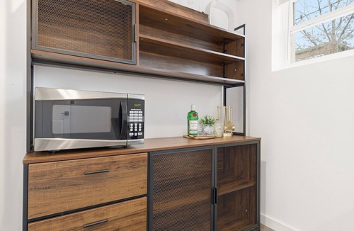 University Park House | Mathews House 4 King Beds Near CSU & Old Town