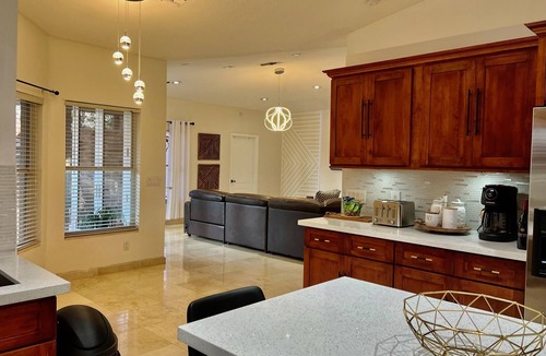 Southwest Ranches House | Maui Mansion Miami w/resort pool