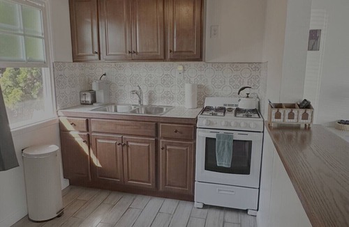 East Manhattan Beach Apartment | MB Gem 3 - 1.3Miles To Beach, Close To LAX & Park