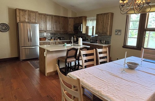 Beaver Creek House | Meadows Townhouse + Ski in Sleeps 12