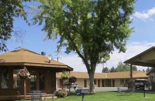 Meeker House | Meeker, Colorado - Hotel Room #112