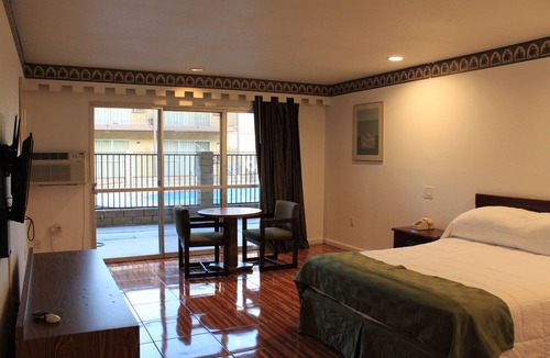 Sun City Hotel | Menifee Inn