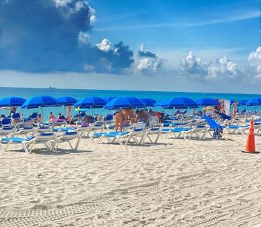 Sunny Isles Beach Apartment | MIAMI Collins Beach Apartments