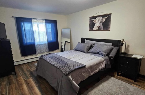 Richmond Hill Corridor Other | Mini Moo Mountain Retreat – Stay with the Minis!