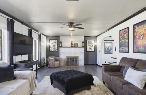 Lake Havasu City Villa | Minnow Place - Pool, Pool Table, Spacious, Central