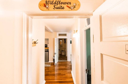 Centennial Apartment | Minutes from Skiing & Hiking