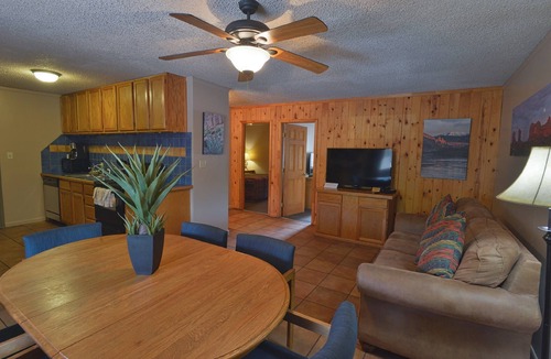 Moab Hotel | Moab Rustic Inn