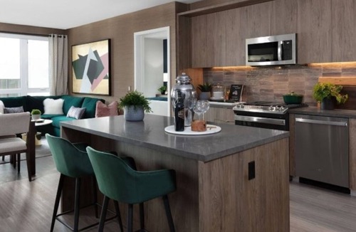 The Crossings Condo | Modern 1BR Condo at Landsby with Pool & Hot Tub