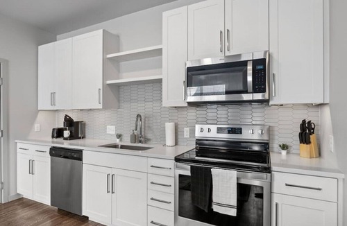 Dupont Apartment | Modern 1BR Near Denver Airport!