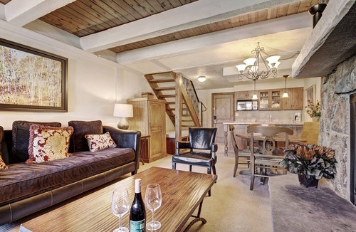 Vail Hotel | Modern 2 BR Condo Lodge at Vail, Walk to Gondola by RedAwning