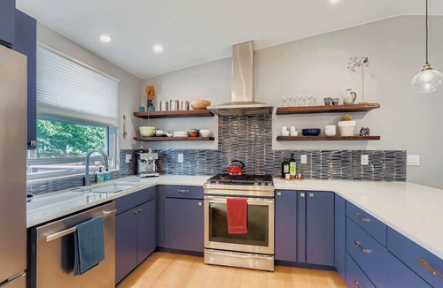 Louisville House | Modern 2 BR with Outdoor Living - Walk to Downtown