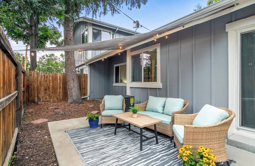 Sloan Lake House | Modern 2BR Prime Location Fiber Internet Patio
