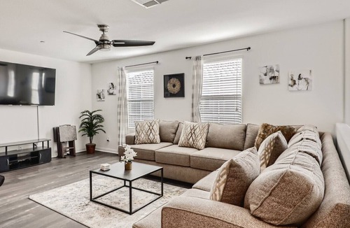 Nellis Air Force Base House | Modern 3 BED Townhouse in a Guard Gated Community!