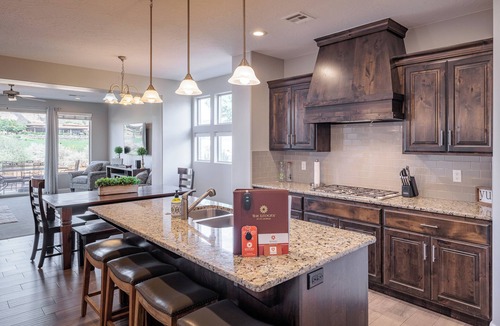 St. George Villa | Modern 4BR Overlooking the 18th Green - Sleeps 12