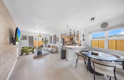 Coral Ridge Isles Apartment | Modern&Beachy space w/kitchen, 5 stars - 4 ppl