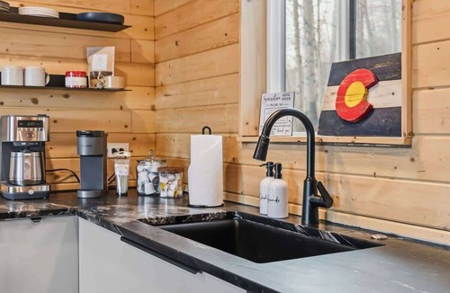 Kremmling Cabin | Modern Cabin: Sleeps 8 Mountain Views on 6 Acres