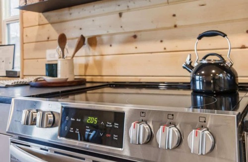 Kremmling Cabin | Modern Cabin: Sleeps 8 Mountain Views on 6 Acres