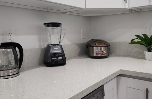 Los Angeles Apartment | Modern Furnished ADU Near Metro LA – Mid‑Term Ready