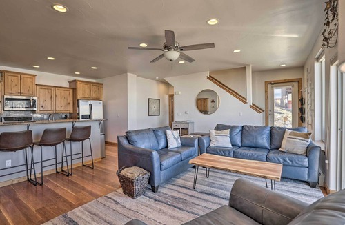 Innsbruck Val Moritz House | Modern Home, Pets, Under 2 mi to Granby Ranch!