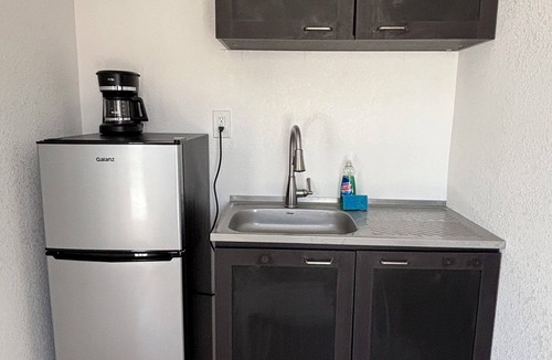 Las Vegas Apartment | Modern Independent Suite/Long Term