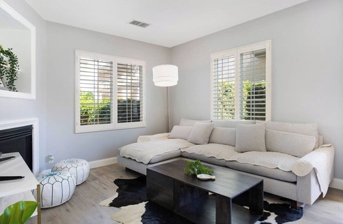 Irvine Business Complex Condo | Modern Irvine Getaway on Steely #42612