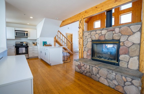Mount Crested Butte House | Modern Lodge - 6 bedrooms, Hot Tub, 2 living rooms, Ski in Ski out, Epic Views