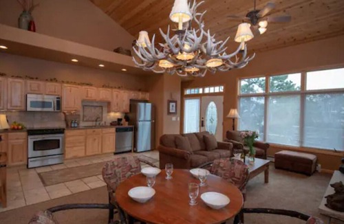 Stanley Hills Condo | Modern log-cabin style condo, fireplace, patio, hot tub, perfect retreat! #301