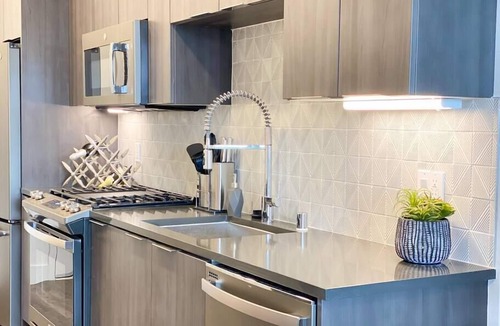 Milpitas Apartment | Modern Luxe Apartment in Heart of Silicon Valley