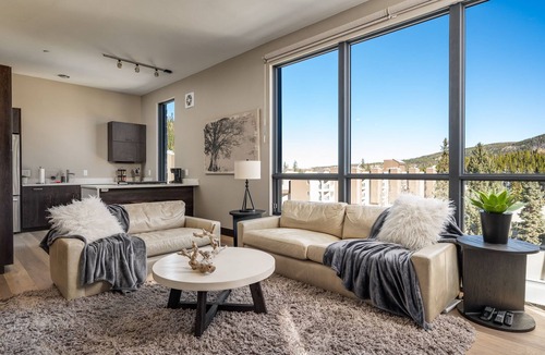 Winter Park Condo | Modern Luxury Condo 3bed/2bath Ski In/Ski Out - Great for Families