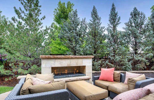 Stapleton House | Modern luxury home situated on a park with pool and mountain views