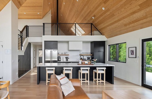 Winter Park Highlands Ski Chalet | Modern Mountain Escape | Hot Tub & Fireplace