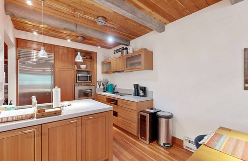 Taos Ski Valley Condo | Modern Mountain Escape - Walk to Lifts & Town
