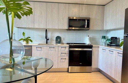 Midtown Apartment | Modern Oasis – Steps from Dining & Nightlife