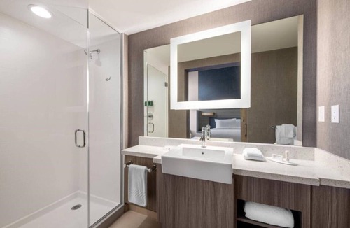 Parker House | Modern Parker, CO hotel near downtown Denver