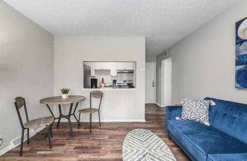 Rocky River Apartment | Modern & Updated First Floor 1BR near HWY/Airport