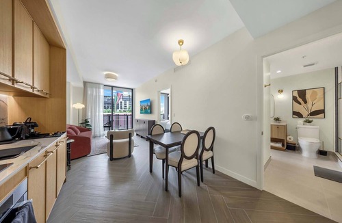 Wynwood Art District Apartment | Modern Wynwood with Rooftop Pool
