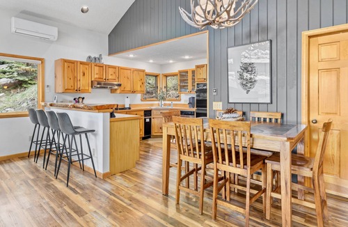 Windcliff Estates House | Montane Luxury Vacation Rental At Windcliff 3 Bedroom Home
