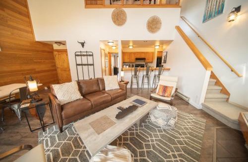 Lakeside Village House | Montezuma 1766 by SummitCove Lodging in Colorado