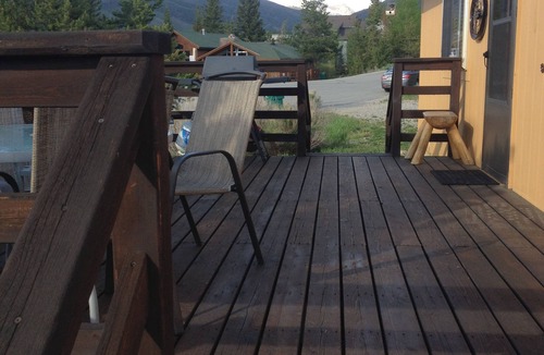 Summit County Cabin | Monthly Private Cabin Located on Hidden Cul-De-Sac. with Hot Tub.