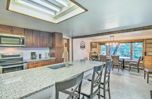 Walden House | 'Moose Park Lodge' Charming Walden Retreat!