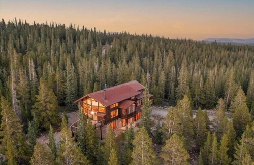 Valley of the Sun House | Moose Rock Reserve - LUX, Hot tub, Sauna, Views
