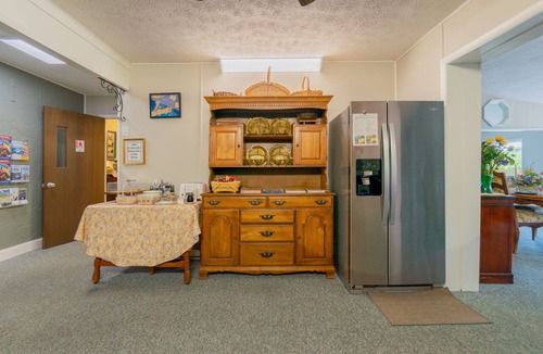 Marblehead Apartment | Morning Bliss in Marblehead at the Victorian Inn