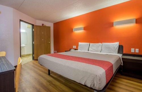 Ashland Hotel | Motel 6-Ashland, OH