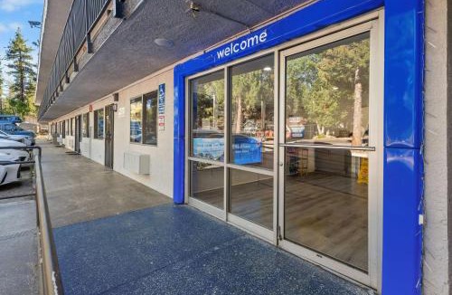 Big Bear Lake Hotel | Motel 6-Big Bear Lake, CA