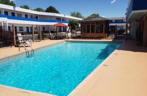 Canon City Hotel | Motel 6-Canon City, CO 719-458-1216