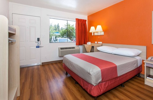 Rosemead Hotel | Motel 6 Rosemead, CA - Los Angeles